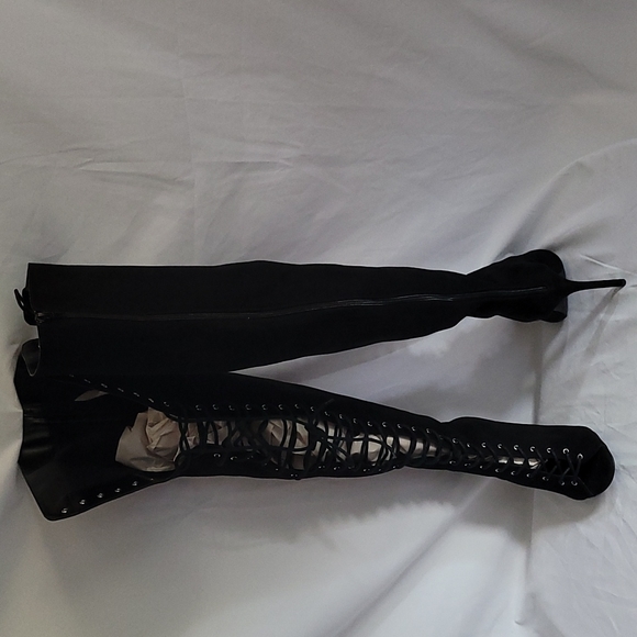 Women's Thigh Boots - Picture 3 of 5